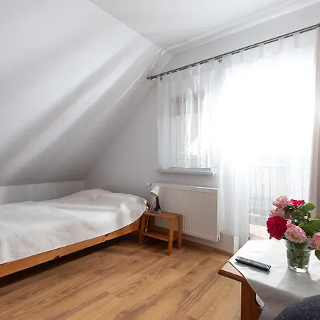 Δωμάτια σε οικογενειακή κατοικία 