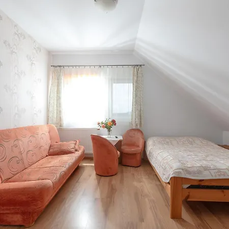 Δωμάτια σε οικογενειακή κατοικία 