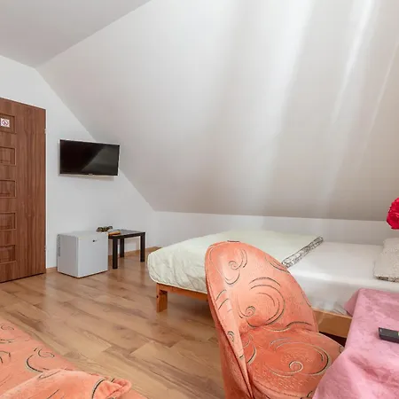 Δωμάτια σε οικογενειακή κατοικία 