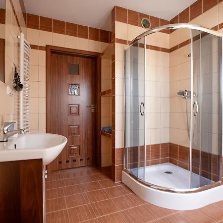 Δωμάτια σε οικογενειακή κατοικία 